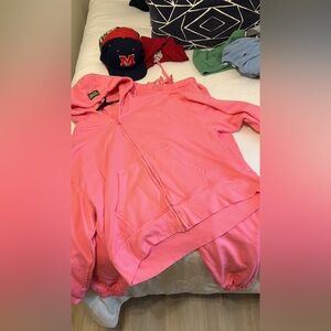 Daily drills cheeks full zip oversized zipper and joggers. Worn once